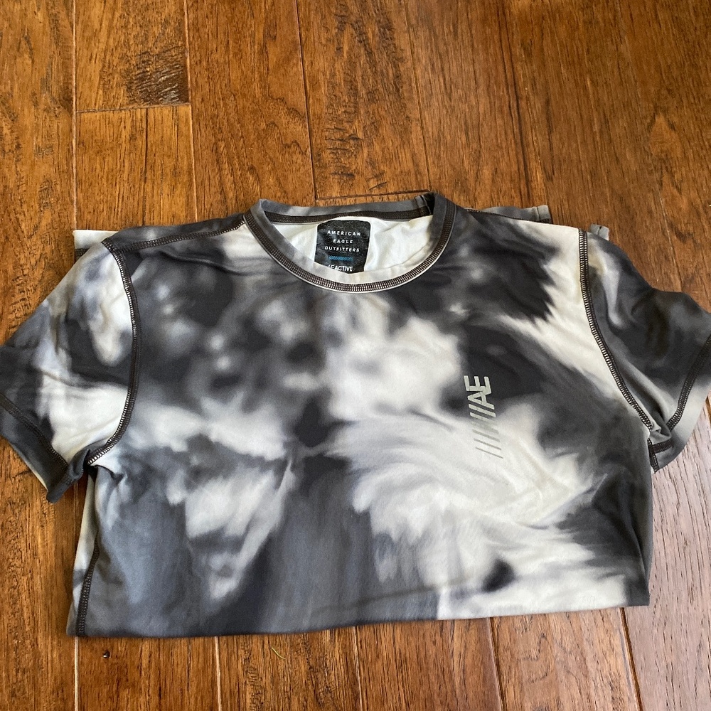 American Eagle AE Active tshirt
